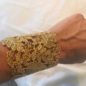 Stella and Dot Chantilly Lace Cuff